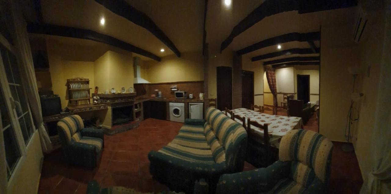 Monte Rosado Viviendas Vacacionales La Peza 外观 照片