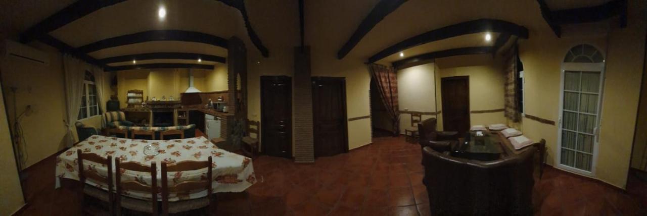 Monte Rosado Viviendas Vacacionales La Peza 外观 照片